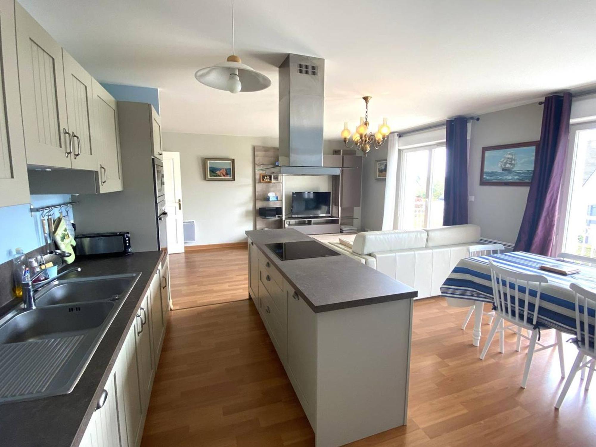 Appartement Au Calme Avec Wifi, Balcon, Parking Au Centre De Perros-guirec, A 500m Des Commerces - Fr-1-368-420