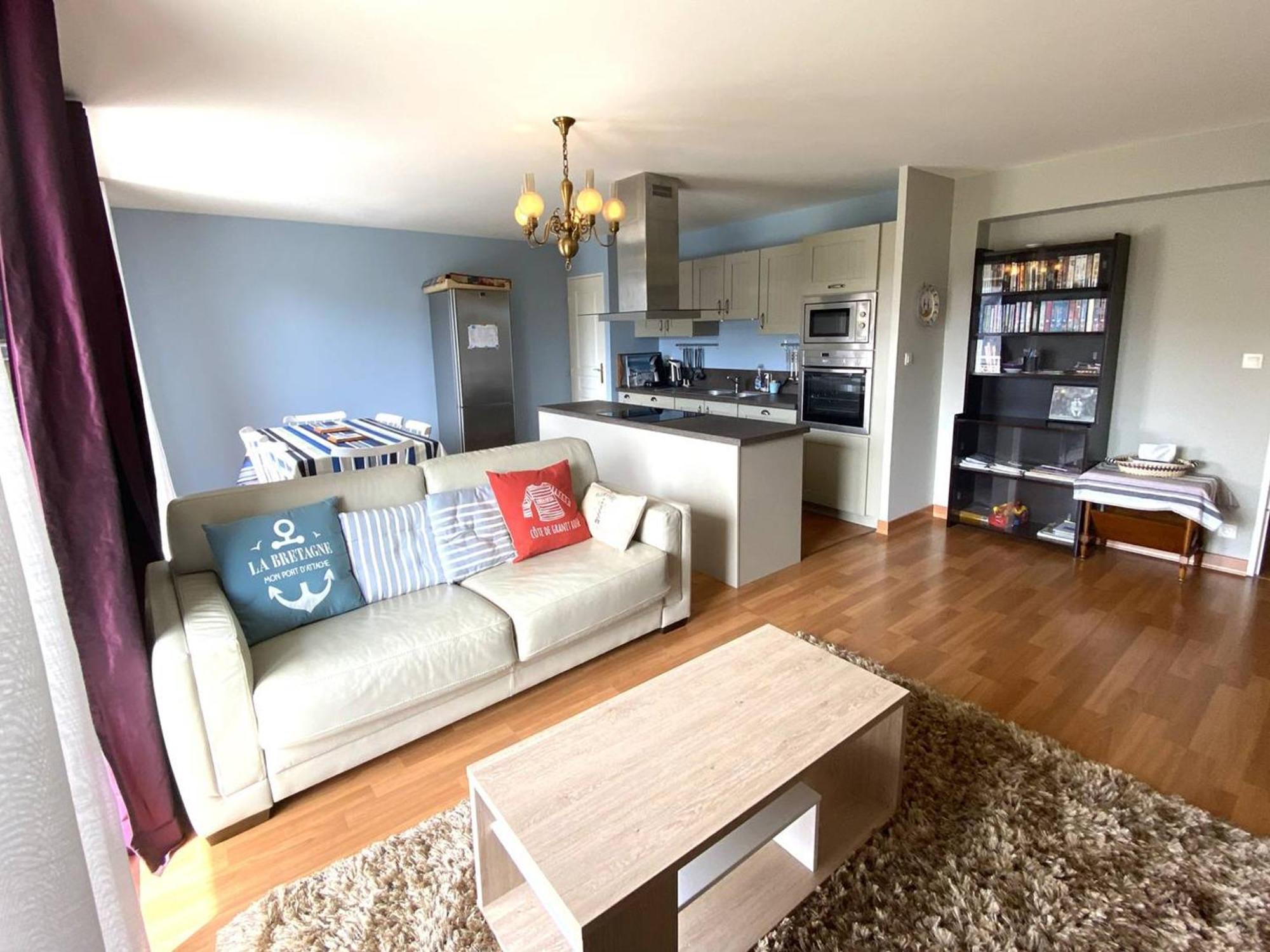 Appartement Au Calme Avec Wifi, Balcon, Parking Au Centre De Perros-guirec, A 500m Des Commerces - Fr-1-368-420 Perros-Guirec